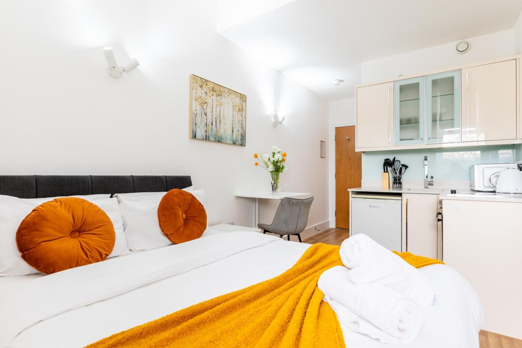 Clarges- Hsk Suites ลอนดอน ภายนอก รูปภาพ
