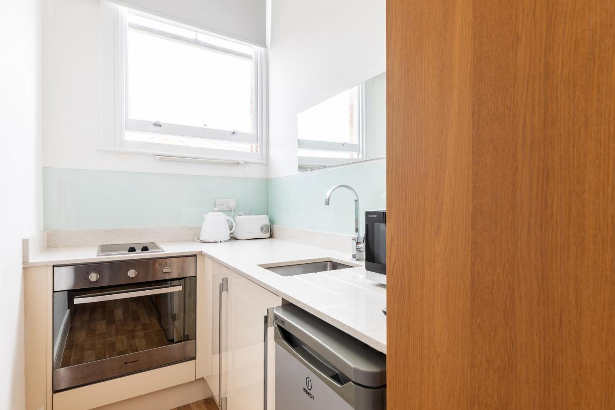 Clarges- Hsk Suites ลอนดอน ภายนอก รูปภาพ