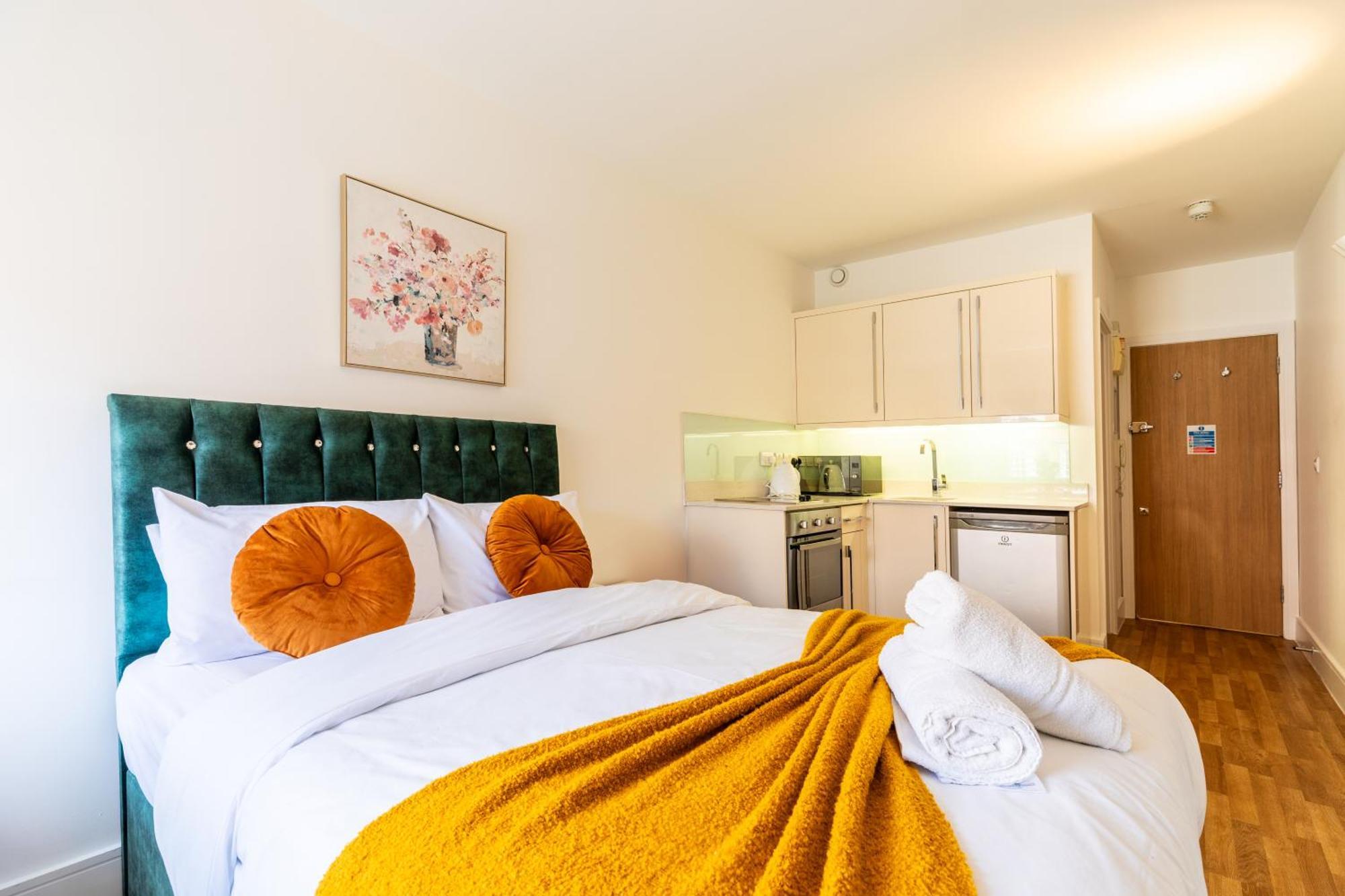 Clarges- Hsk Suites ลอนดอน ภายนอก รูปภาพ