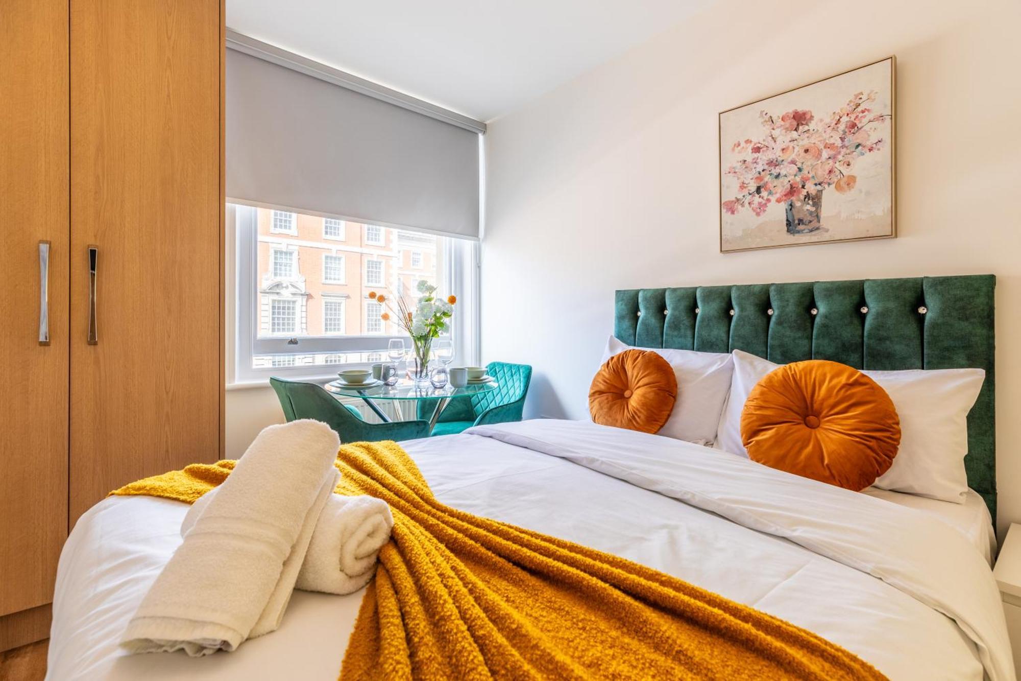 Clarges- Hsk Suites ลอนดอน ภายนอก รูปภาพ