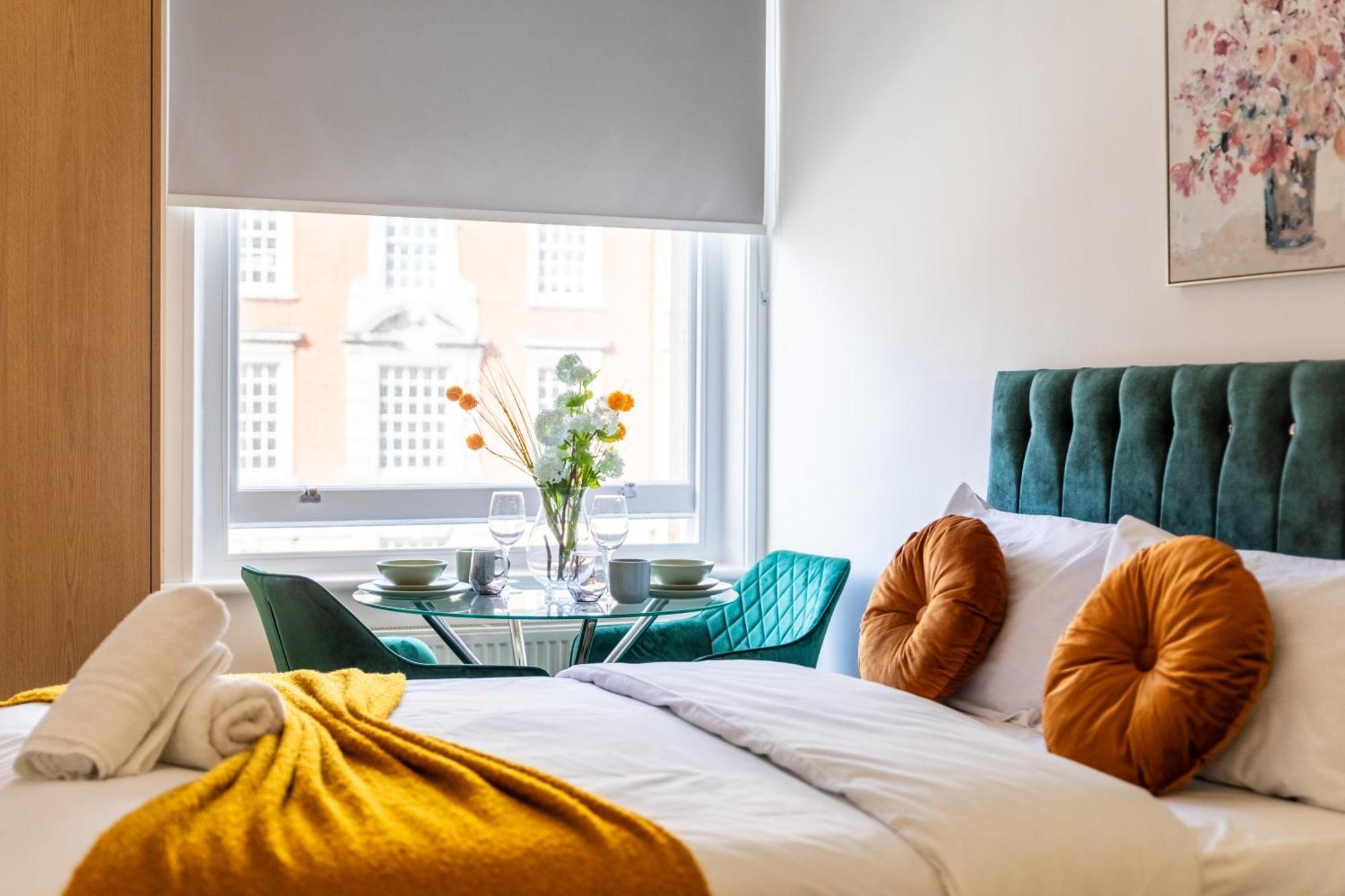 Clarges- Hsk Suites ลอนดอน ภายนอก รูปภาพ