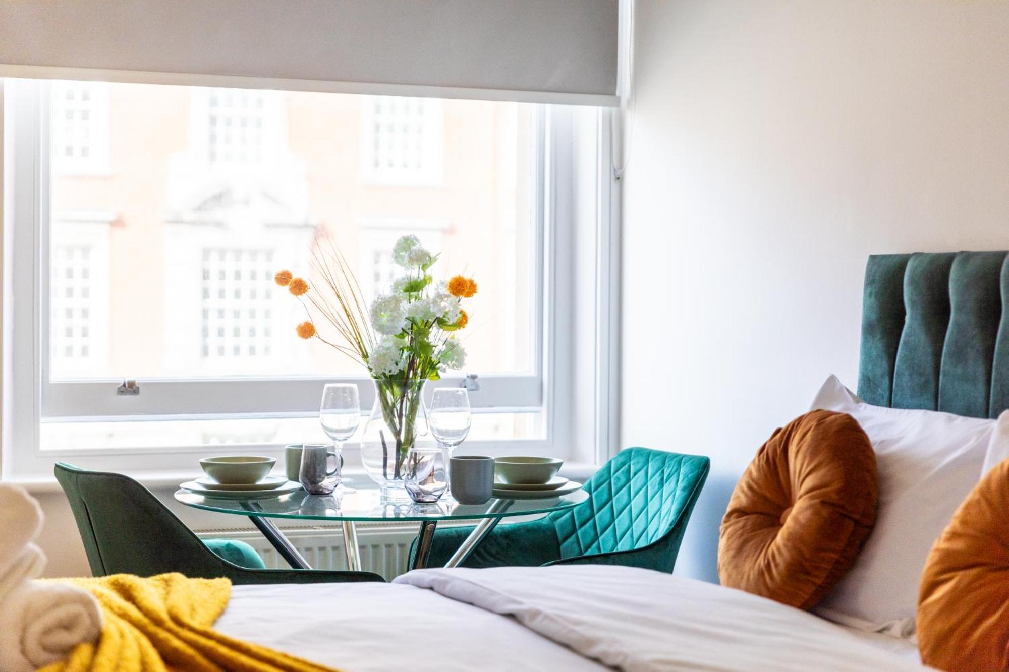 Clarges- Hsk Suites ลอนดอน ภายนอก รูปภาพ